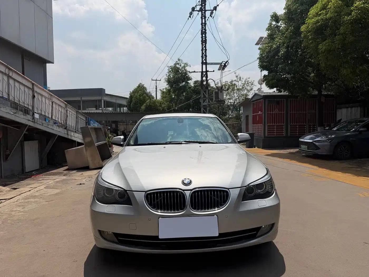 BMW 5 Series 2008 523Li Luxury — миниатюра 2