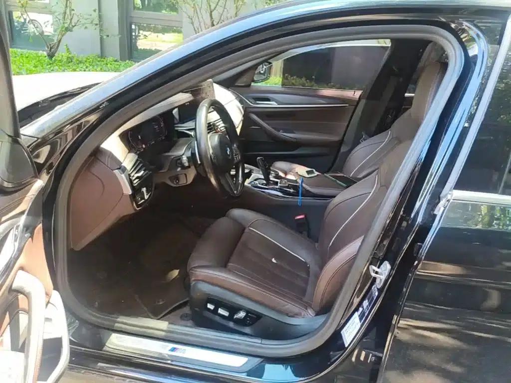2023 BMW 5 Series 530Li Luxury M Sport Package — миниатюра 15