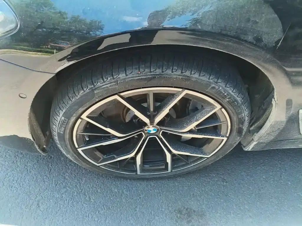 2023 BMW 5 Series 530Li Luxury M Sport Package — миниатюра 23