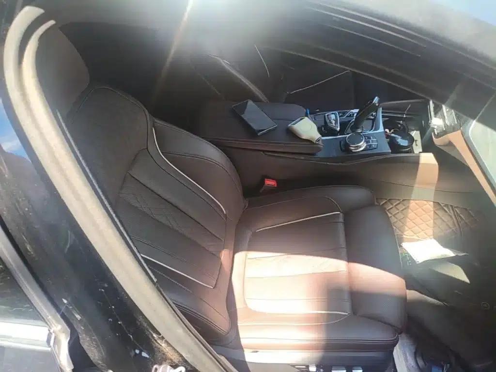 2023 BMW 5 Series 530Li Luxury M Sport Package — миниатюра 25