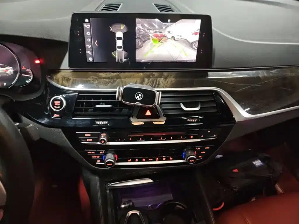 2018 BMW 5 Series 530Li Leading Edition M Sport Package — миниатюра 13