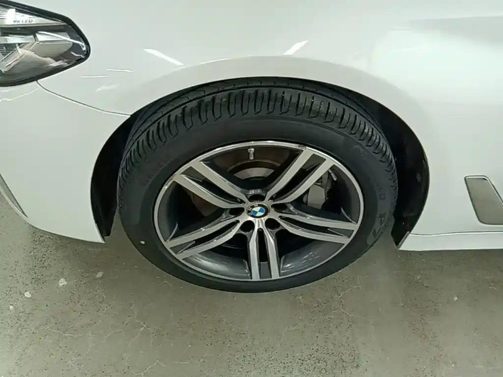 2021 BMW 5 Series 530Li xDrive Luxury Package — миниатюра 23