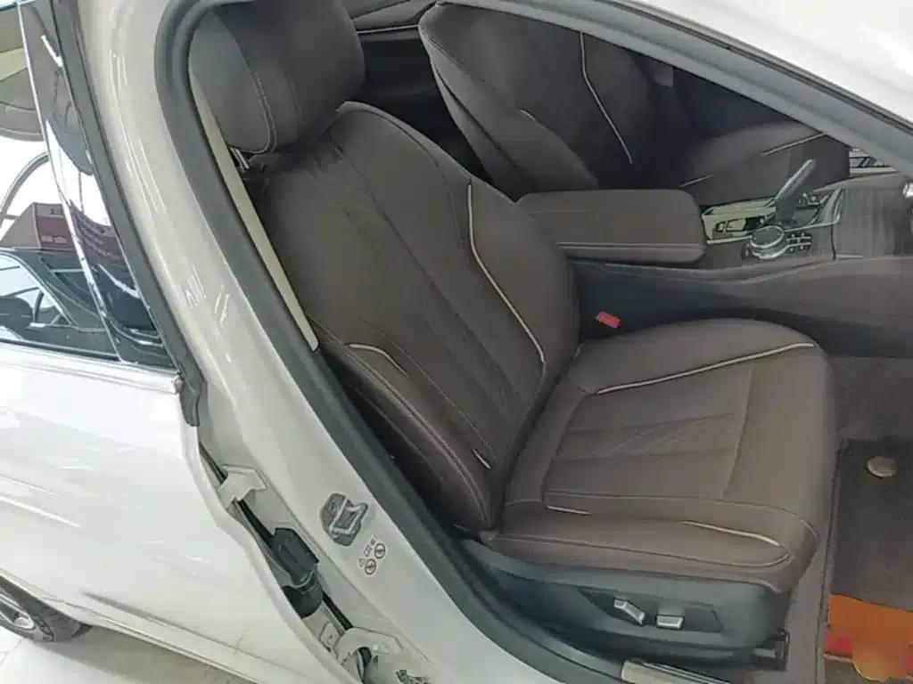 2021 BMW 5 Series 530Li xDrive Luxury Package — миниатюра 25