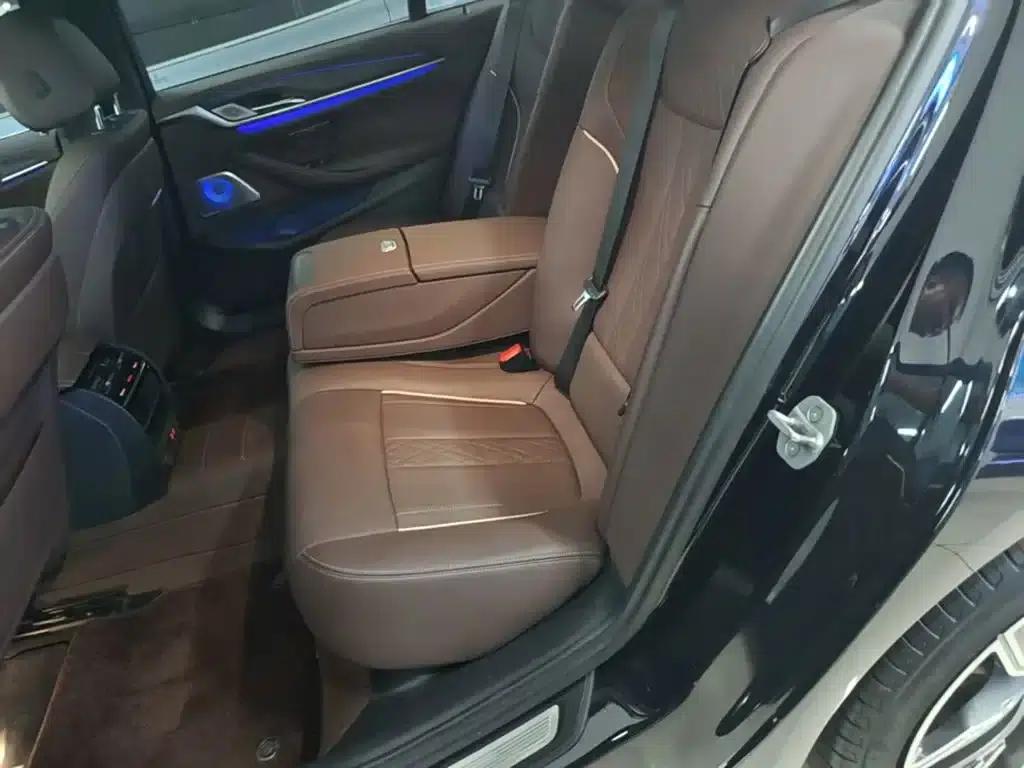 BMW 5 Series 2022 Facelift II 530Li Leading Model M Sport Package — миниатюра 17