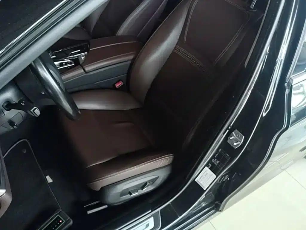 2017 BMW 5 Series 525Li Luxury Design Package — миниатюра 15