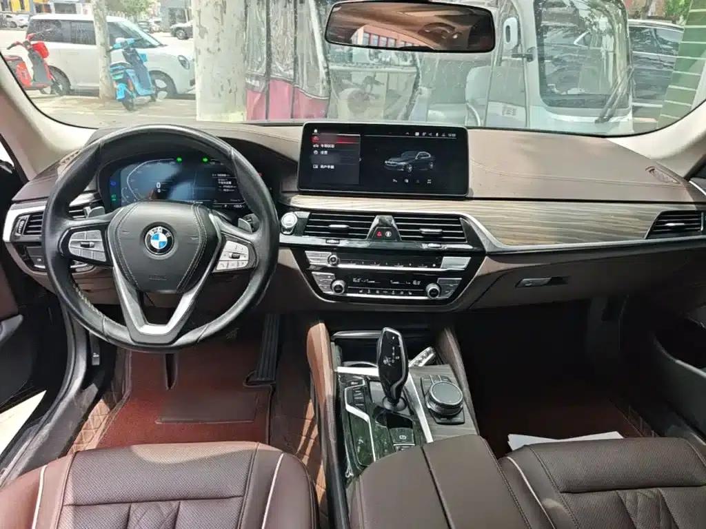 2023 BMW 5 Series 530Li Leading Luxury Package — миниатюра 10