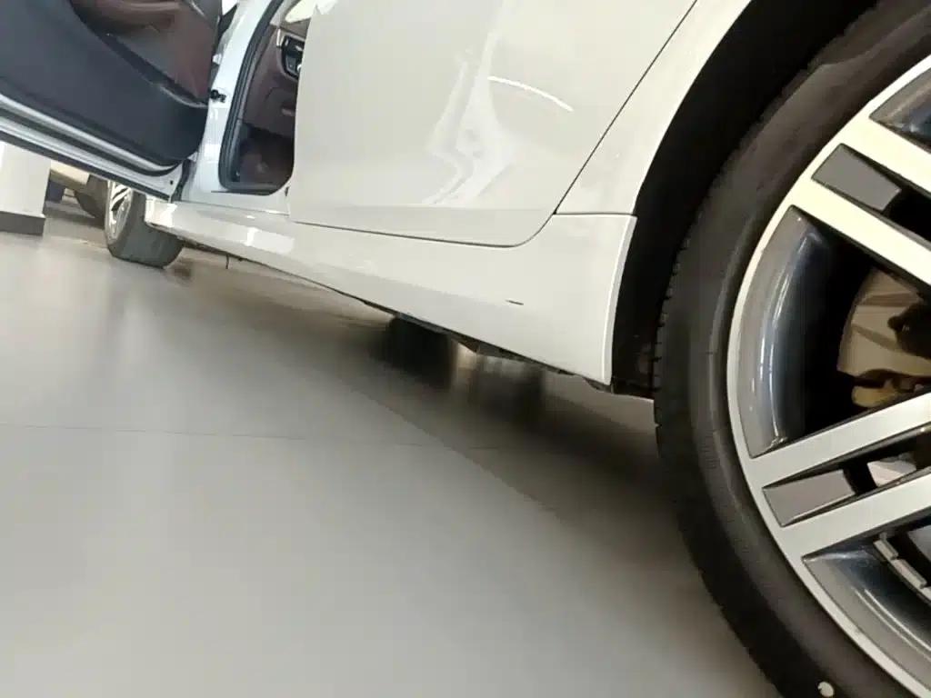 2023 BMW 5 Series 530Li Leading Luxury Package — миниатюра 22