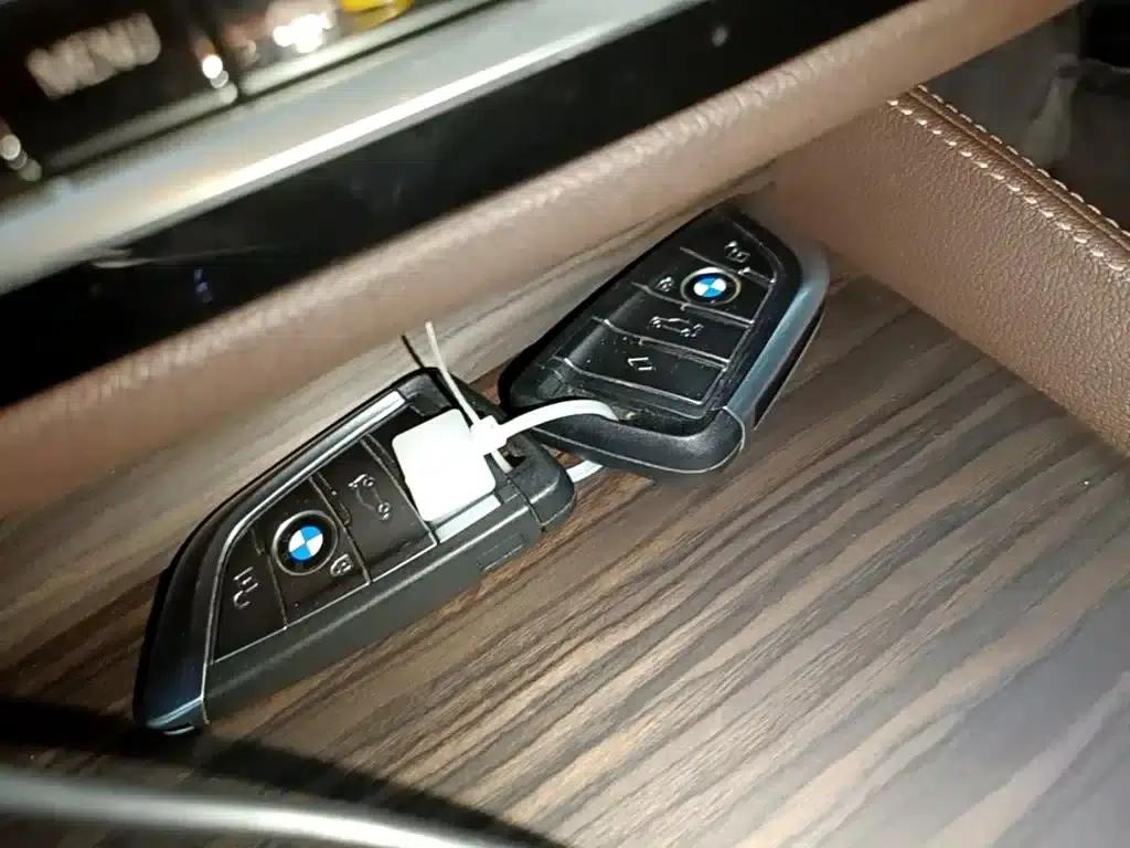 2023 BMW 5 Series 530Li Leading Luxury Package — миниатюра 9