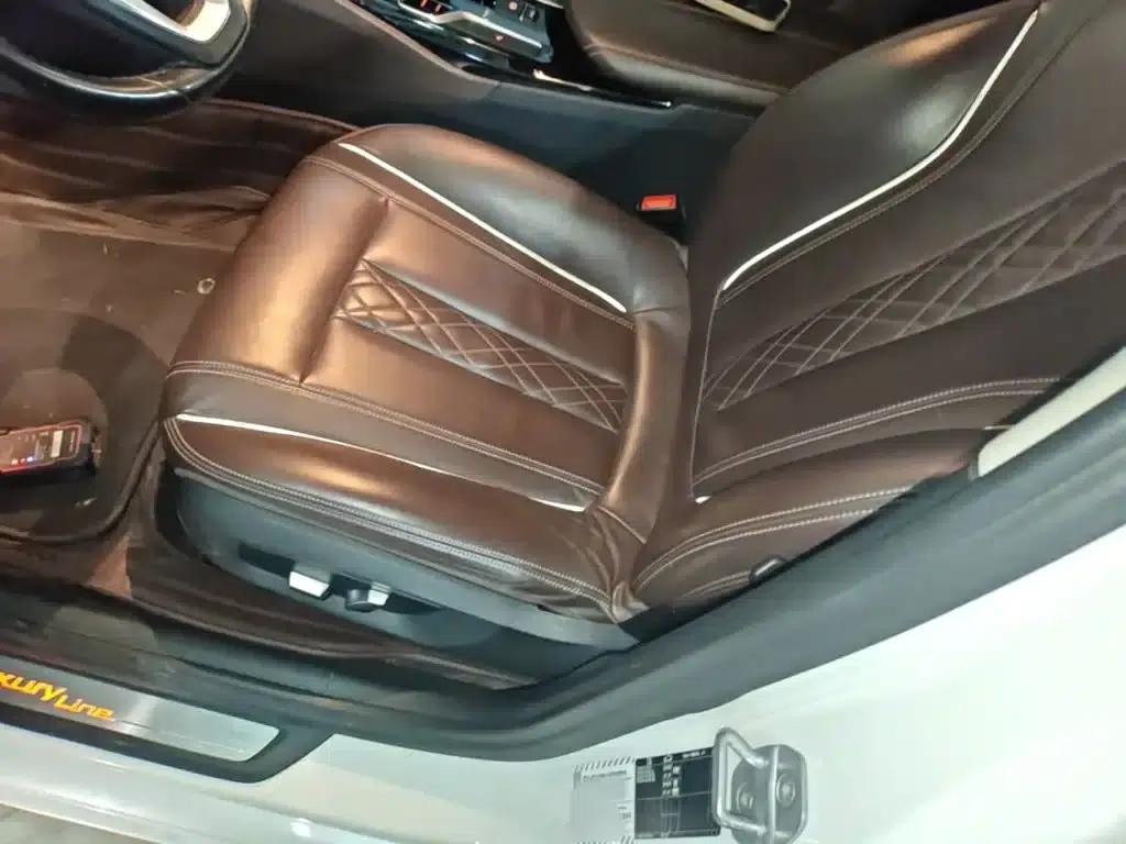 2018 BMW 5 Series 530Li Leading Luxury Package — миниатюра 15