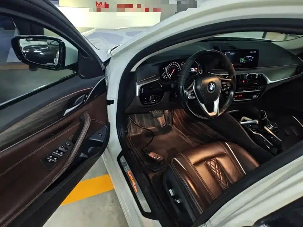 2018 BMW 5 Series 530Li Leading Luxury Package — миниатюра 16