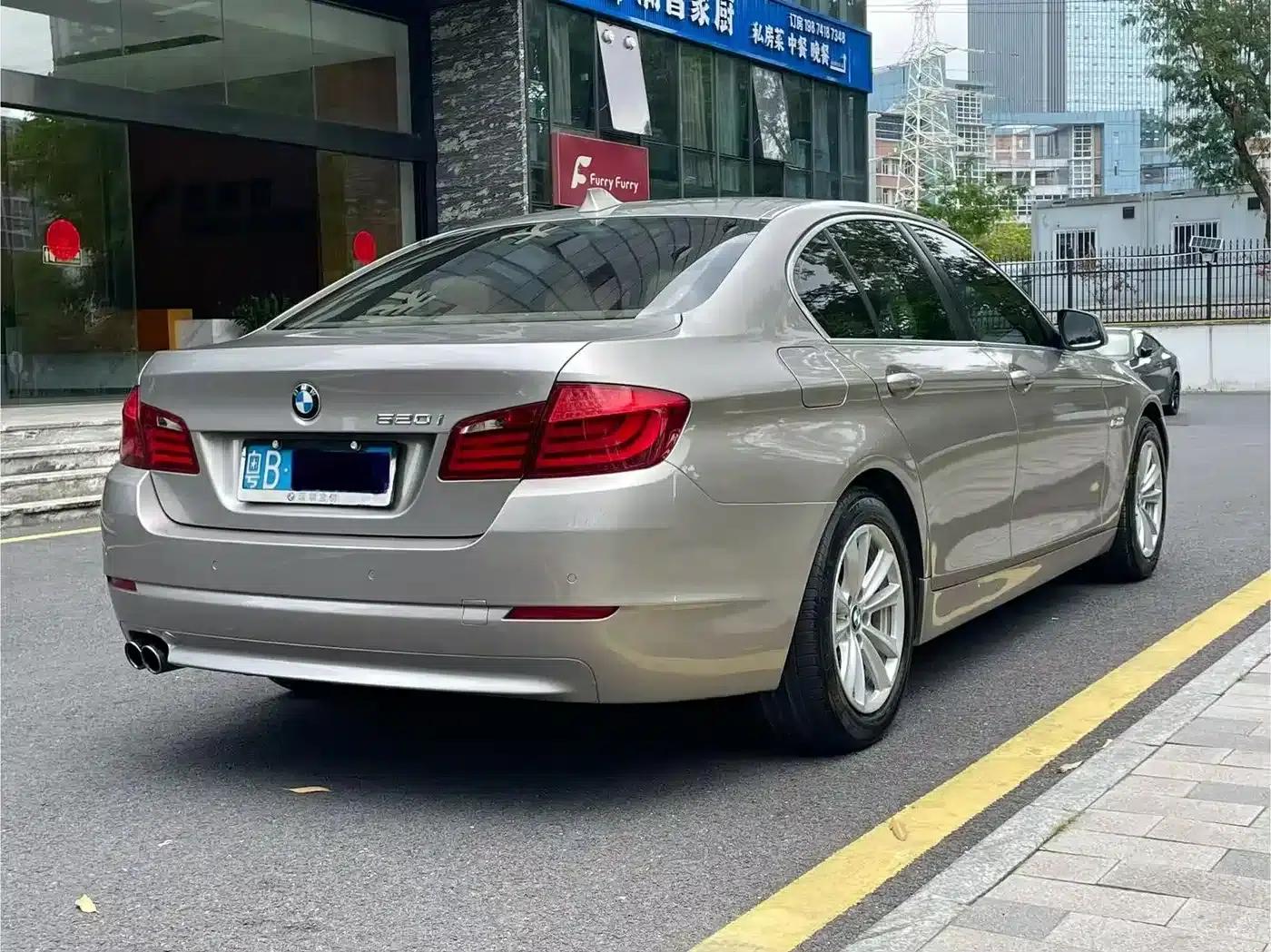 BMW 5 Series (Imported) 2013 520i Elegant Model — миниатюра 12