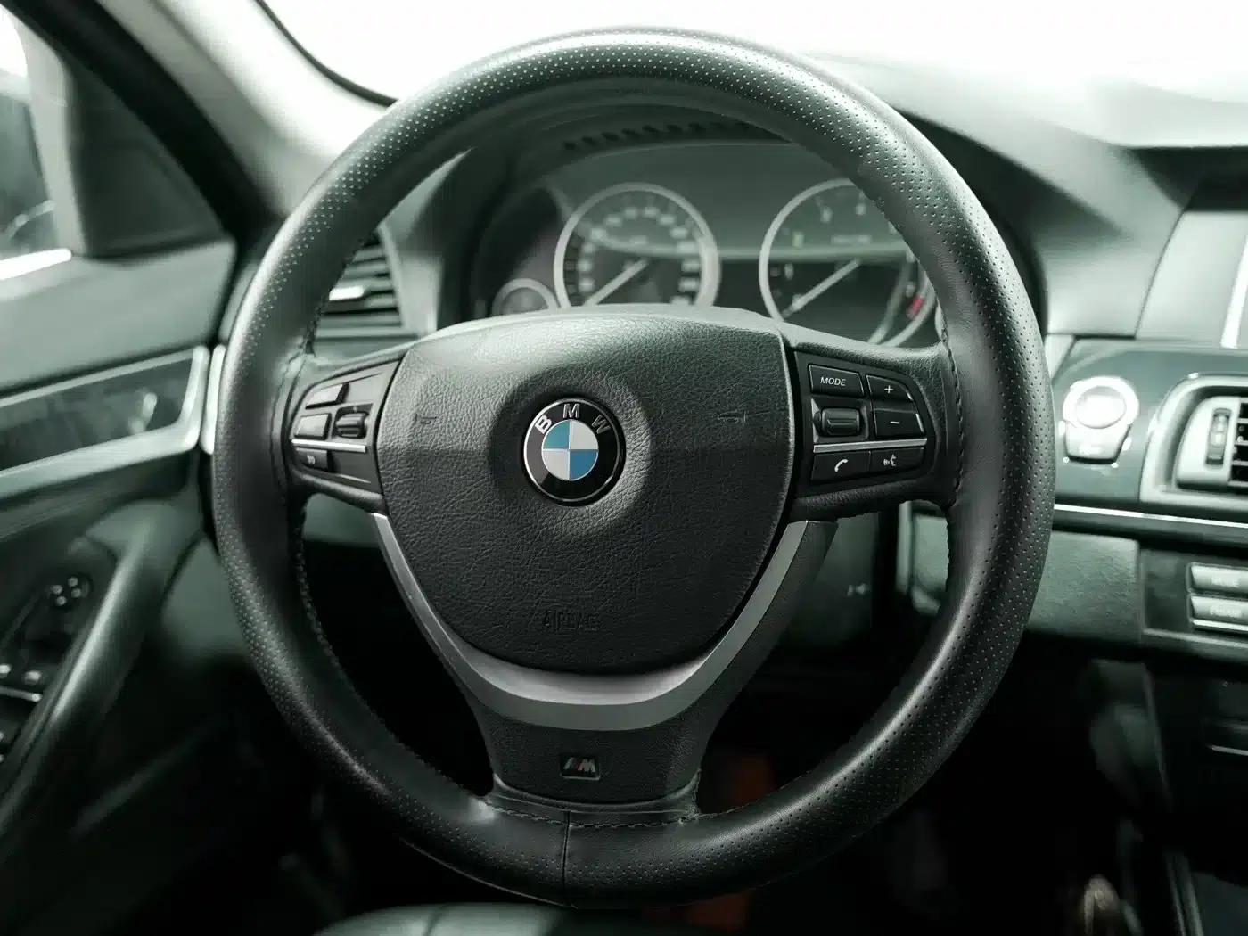 BMW 5 Series (Imported) 2014 520i Elegant Model — миниатюра 5