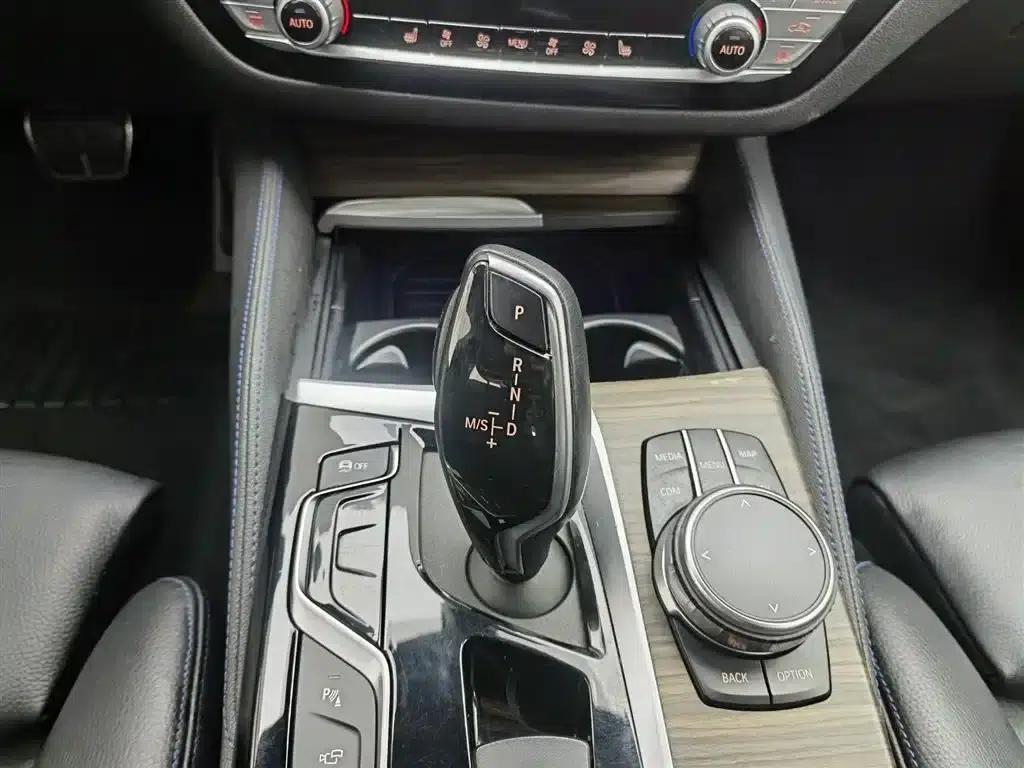 BMW 5 Series (Imported) 2019 530i M Sport Package — миниатюра 13