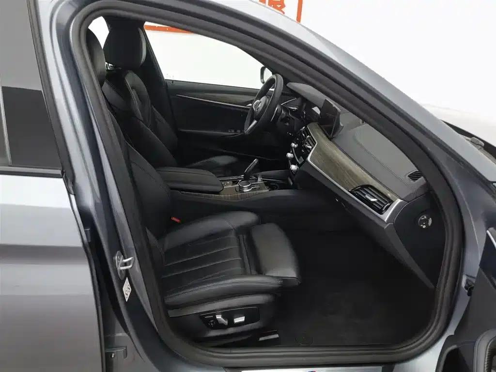 BMW 5 Series (Imported) 2019 530i M Sport Package — миниатюра 23