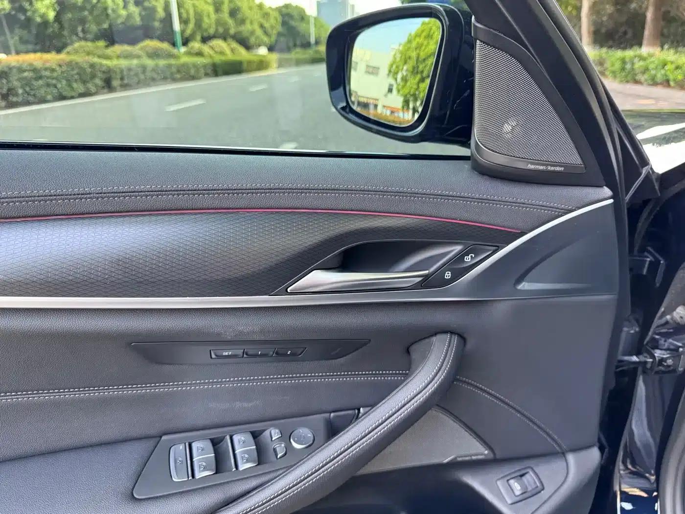 2022 BMW 5 Series (Imported) Facelift 2, 530i M Sport Package — миниатюра 20