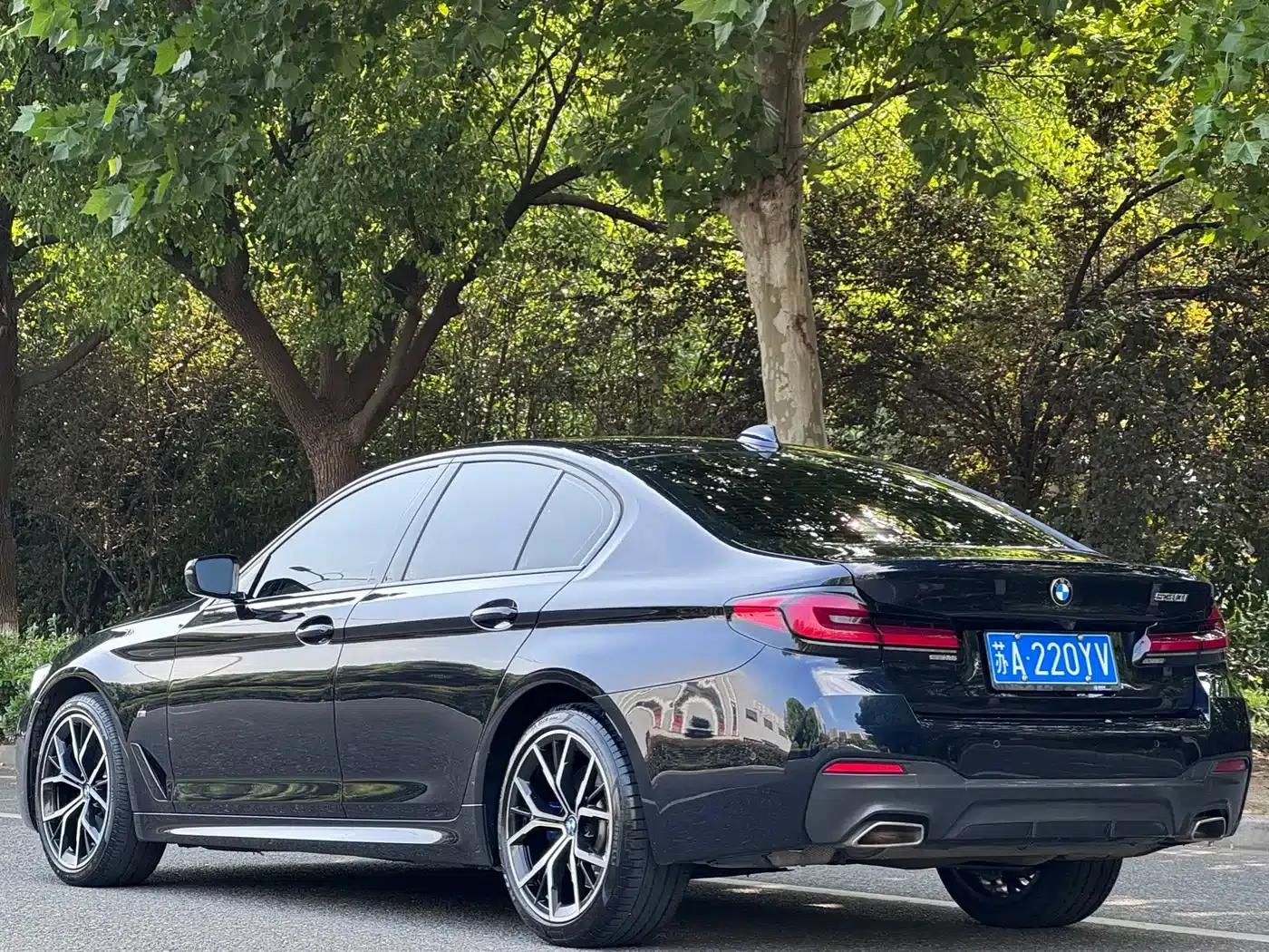 2022 BMW 5 Series (Imported) Facelift 2, 530i M Sport Package — миниатюра 4