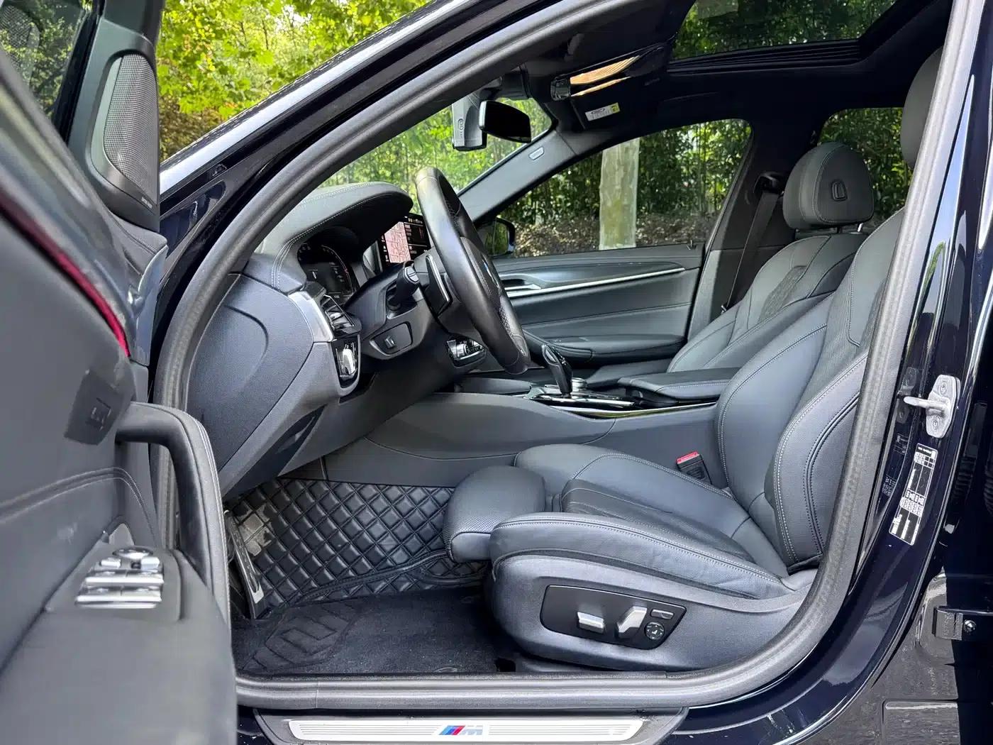 2022 BMW 5 Series (Imported) Facelift 2, 530i M Sport Package — миниатюра 7