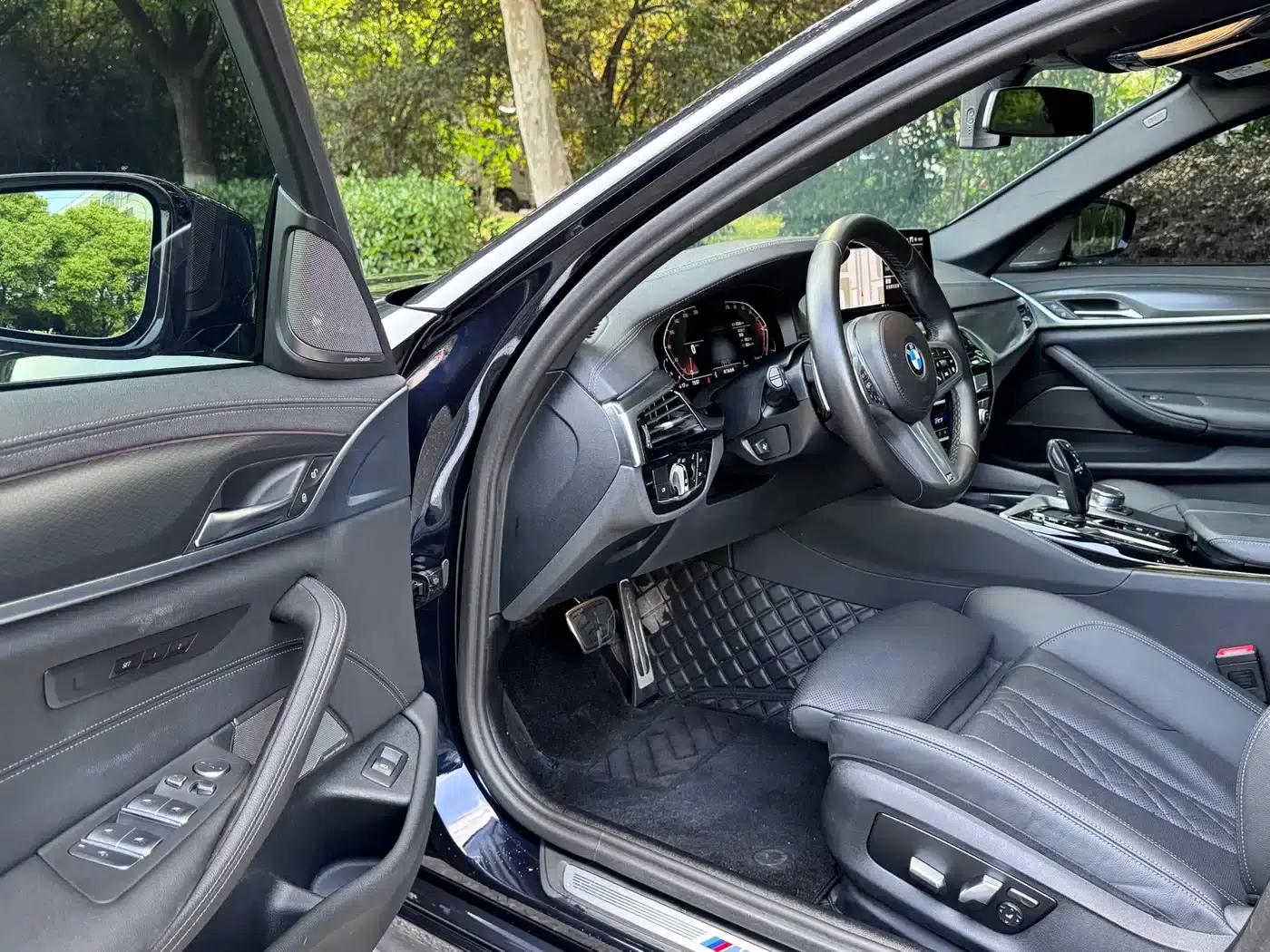 2022 BMW 5 Series (Imported) Facelift 2, 530i M Sport Package — миниатюра 8