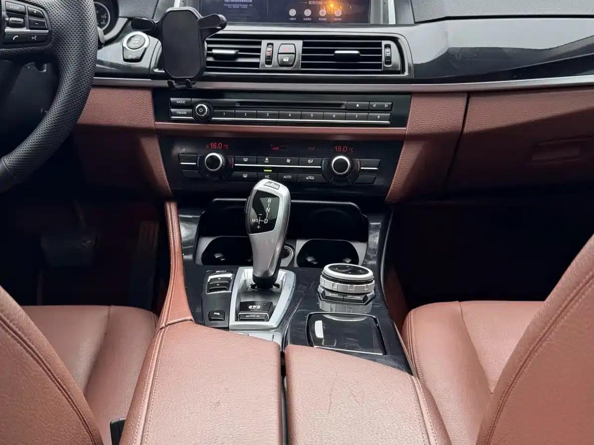 2015 BMW 5 Series Imported Model 520i Elegant Edition — миниатюра 15