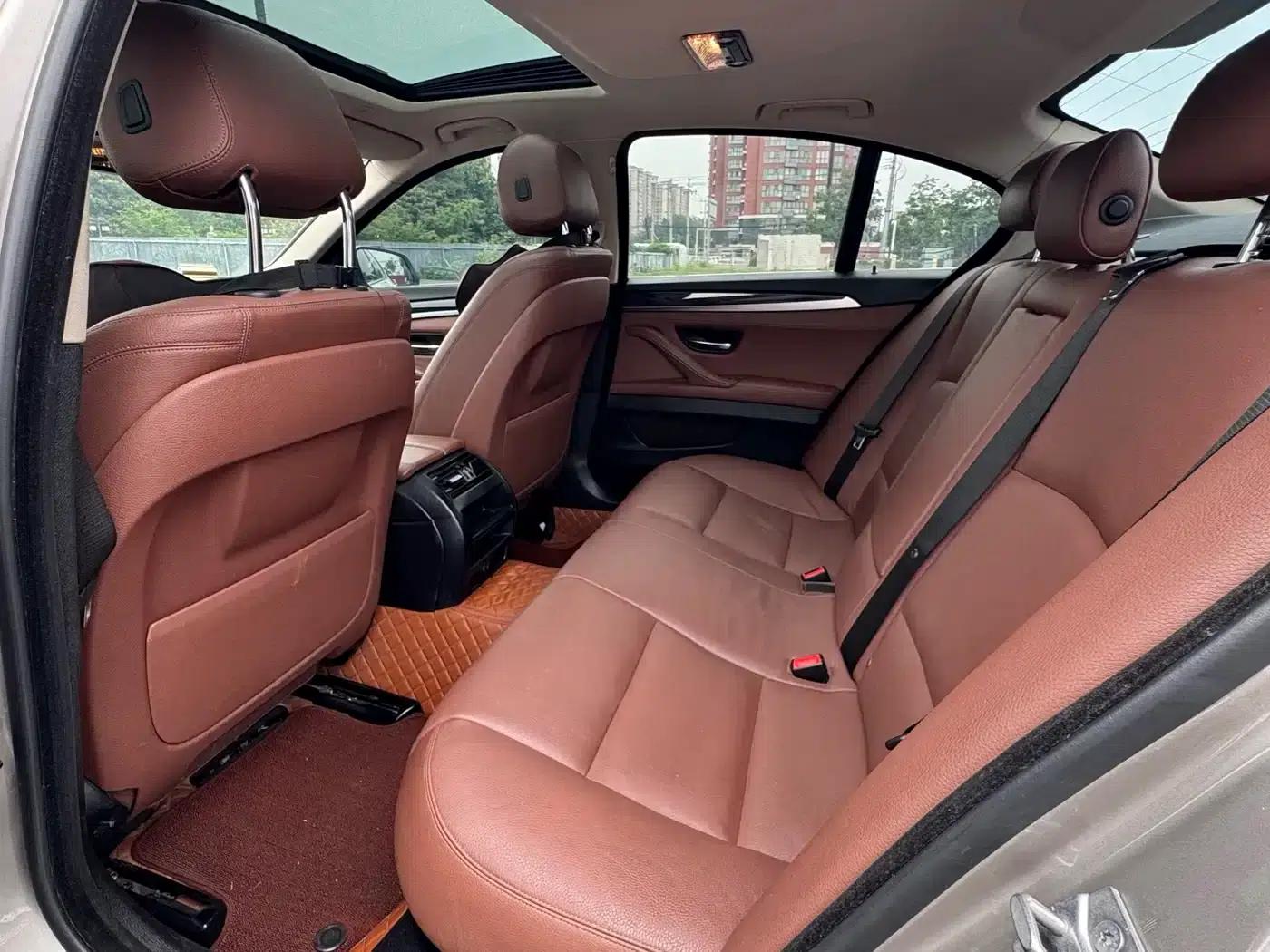 2015 BMW 5 Series Imported Model 520i Elegant Edition — миниатюра 6