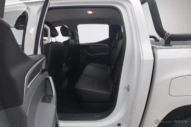 Maxus T60 2017 2.0T Gasoline Automatic Two-Wheel Drive High Chassis Elite Small Double Cab — миниатюра 19