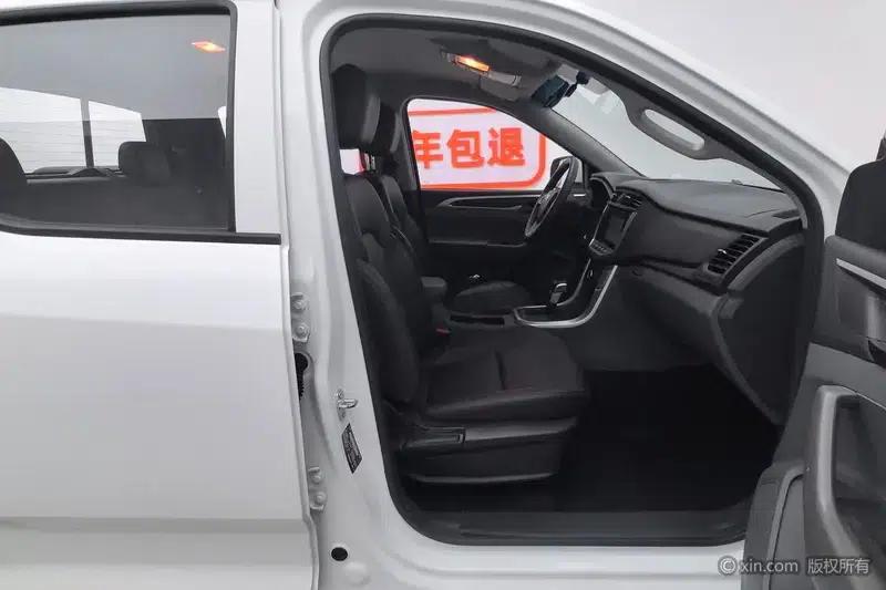 Maxus T60 2017 2.0T Gasoline Automatic Two-Wheel Drive High Chassis Elite Small Double Cab — миниатюра 24