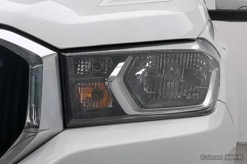 Maxus T60 2017 2.0T Gasoline Automatic Two-Wheel Drive High Chassis Elite Small Double Cab — миниатюра 7