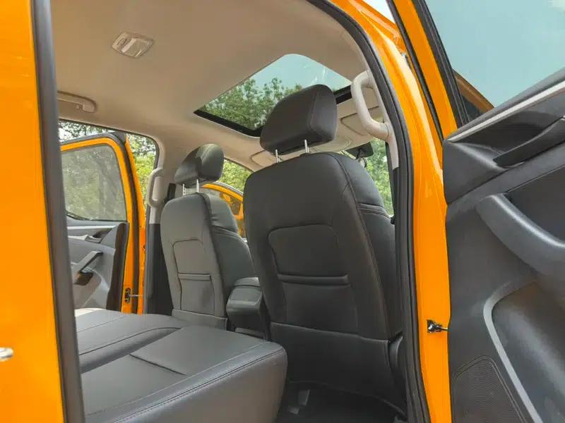 Maxus T60 2017 2.0T Gasoline Automatic Two-Wheel Drive High Chassis Elite Small Double Cab — миниатюра 9