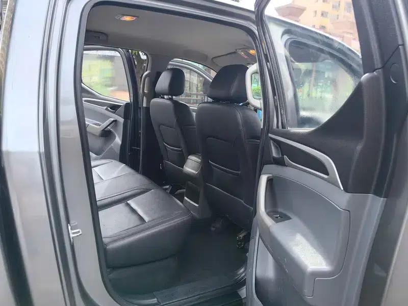 Maxus T60 2017 2.8T Diesel Automatic Two-Wheel Drive High Chassis Comfort Model Standard Box (National V Emission Standard) — миниатюра 13