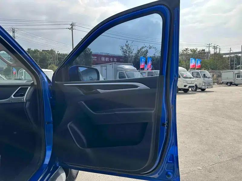 Maxus T60 2019 2.0T Gasoline Two-Wheel Drive Standard Box High Chassis Comfort Double Cab (National VI Emission Standard) — миниатюра 37