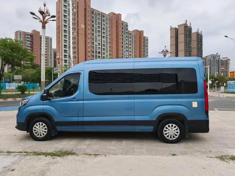Xintu V90 2019 2.0T Automatic Smart Star Rear-Wheel Drive Single Tire Extended Wheelbase High Roof 7 Seats — миниатюра 4