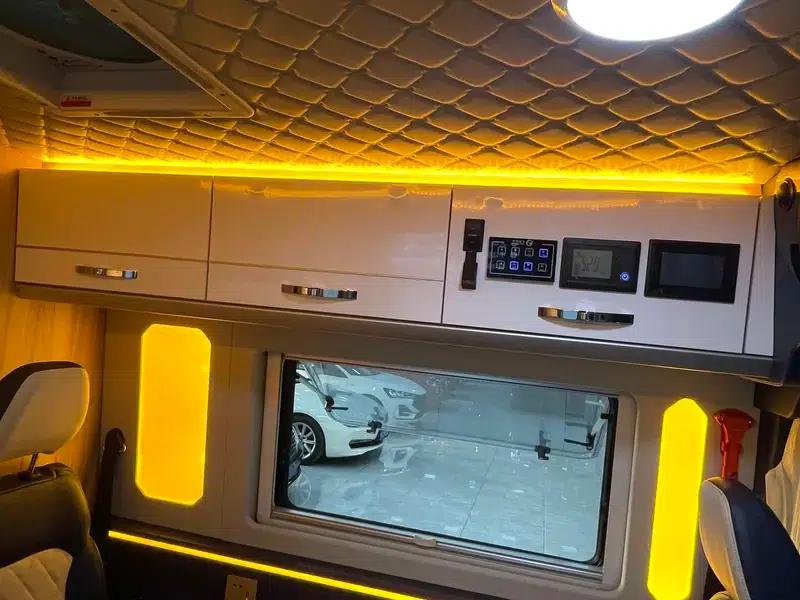 Xintu V90 2022 2.0T Automatic Rear-Wheel Drive Star Ink Edition Extended Wheelbase High Roof — миниатюра 16