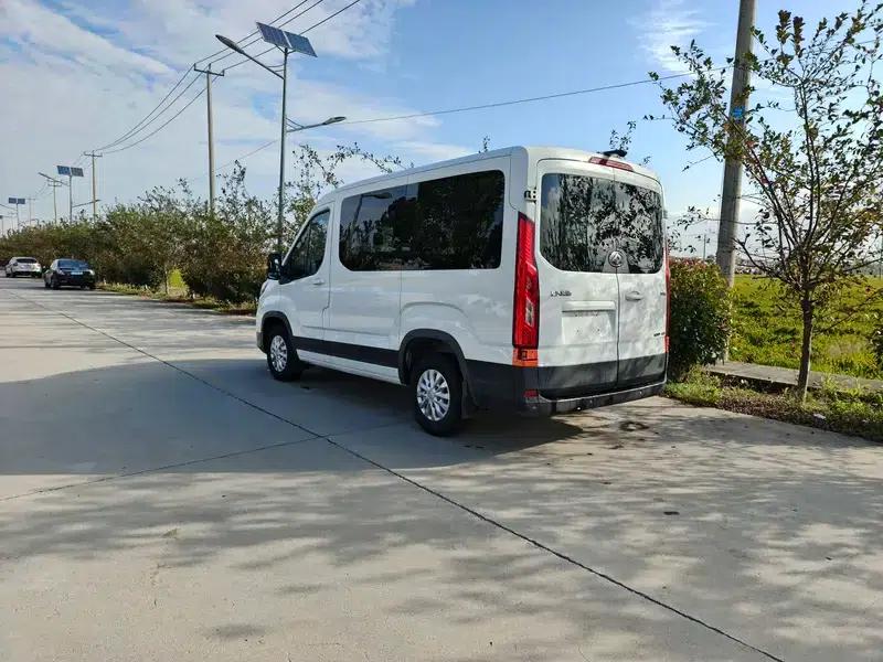 Xintu V90 2020 2.0T Yun Jie Edition AMT Short Wheelbase High Roof 6 Seats — миниатюра 4