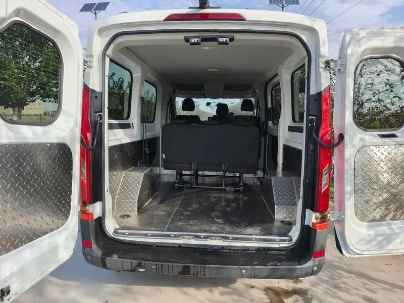 Xintu V90 2020 2.0T Yun Jie Edition AMT Short Wheelbase High Roof 6 Seats — миниатюра 9