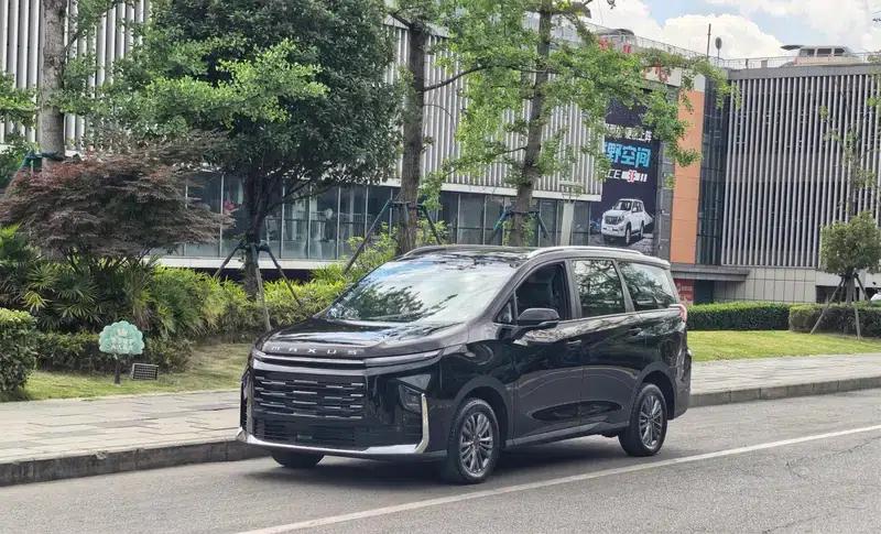 Maxus G50 PHEV 2025 Navigator Edition — миниатюра 1