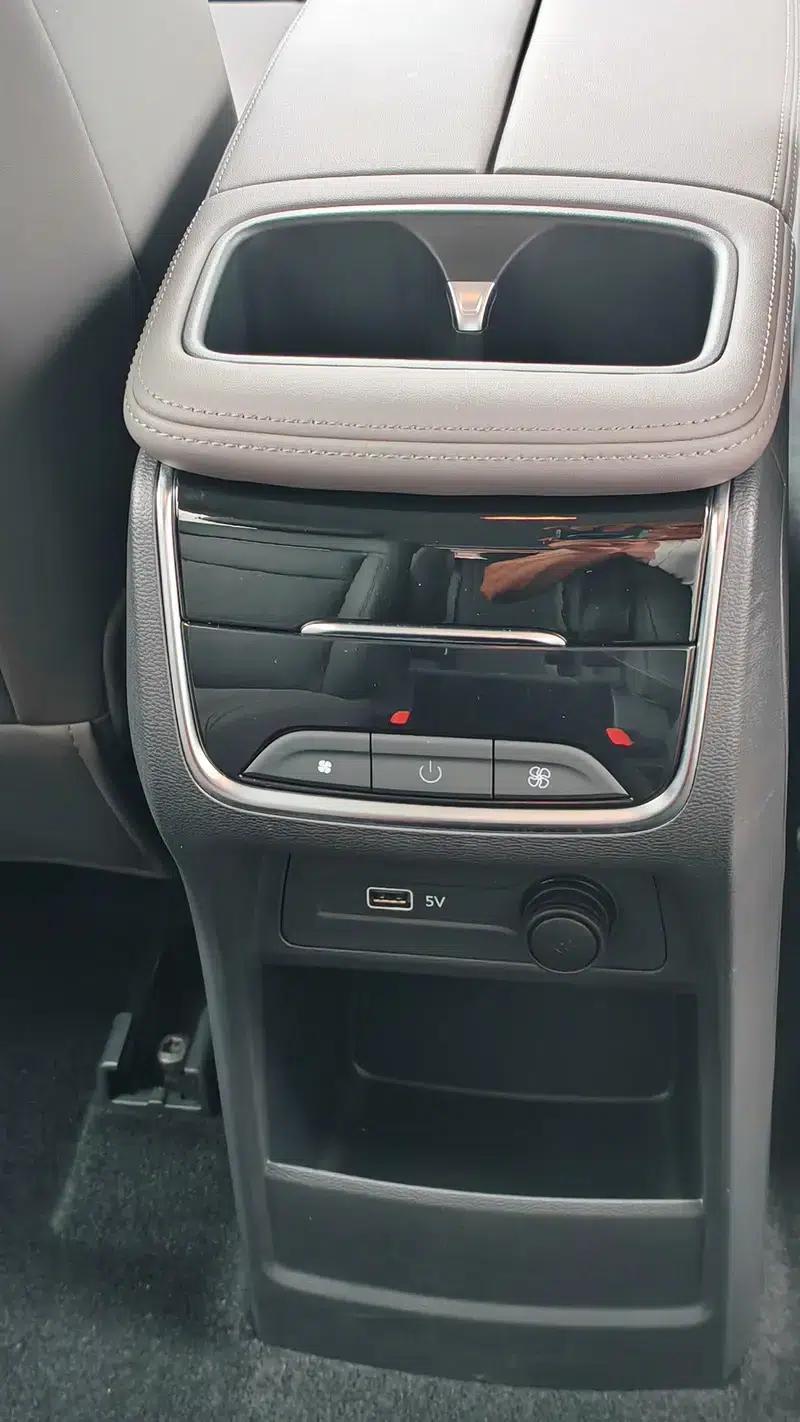 Maxus G50 PHEV 2025 Navigator Edition — миниатюра 15