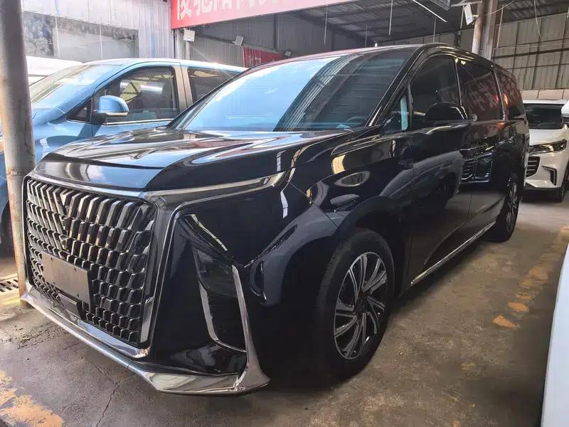 Maxus G90 2022 2.0T Starry Sky 7-Seater Edition — миниатюра 1