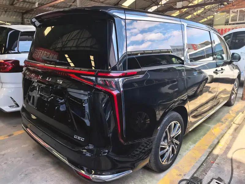 Maxus G90 2022 2.0T Starry Sky 7-Seater Edition — миниатюра 4