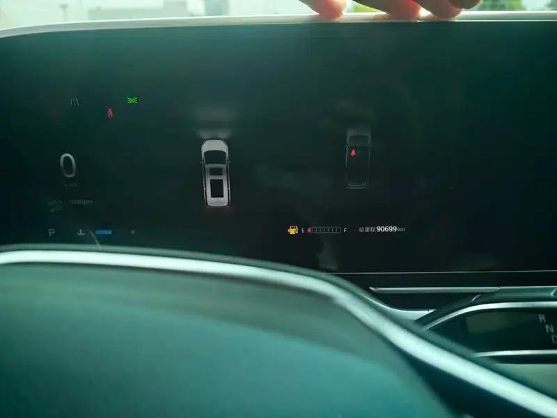 Maxus G90 2022 2.0T Nebula 7-seater Edition — миниатюра 9