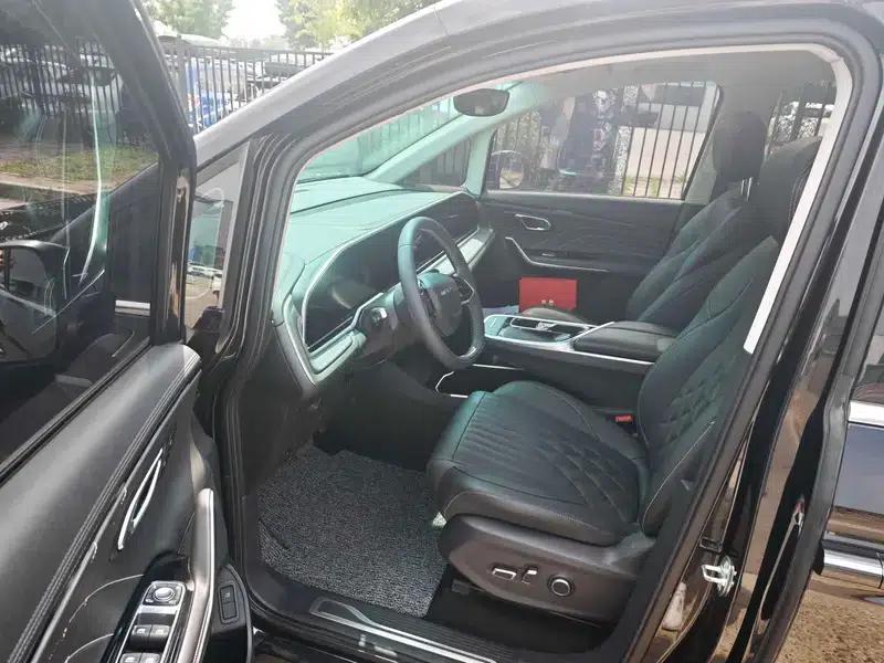 Maxus G90 2022 2.0T Nebula 7-seater Edition — миниатюра 10