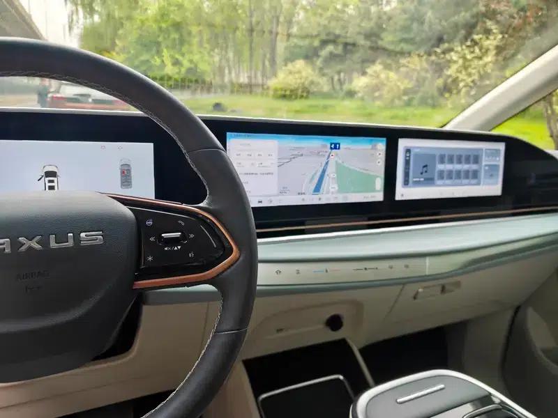 Maxus G90 2022 2.0T Interstellar 7-Seater Edition — миниатюра 7