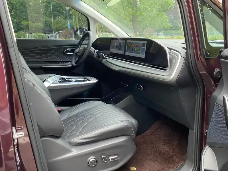Maxus G90 2023 2.0T Galaxy 7-seater Edition — миниатюра 11
