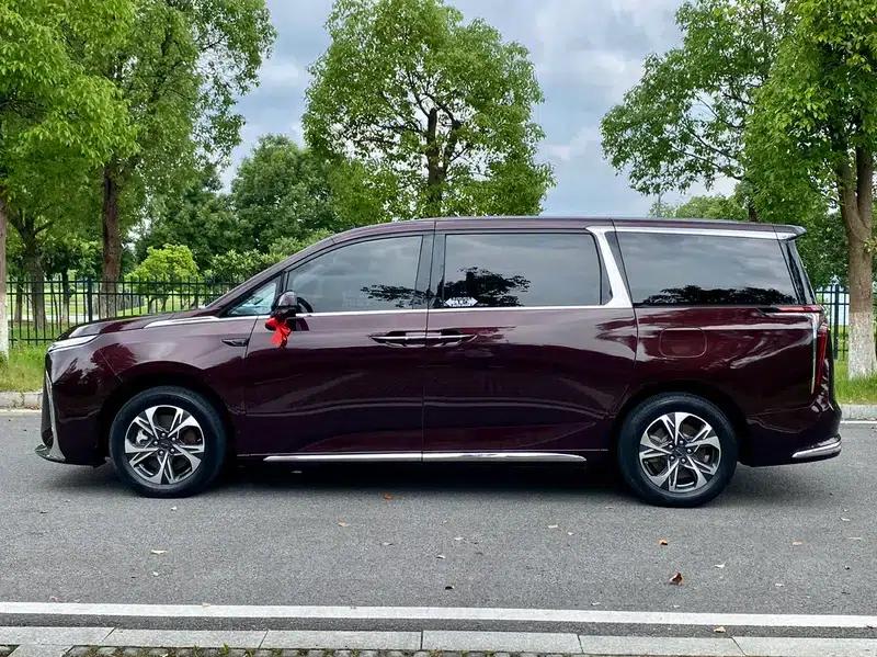 Maxus G90 2023 2.0T Galaxy 7-seater Edition — миниатюра 4