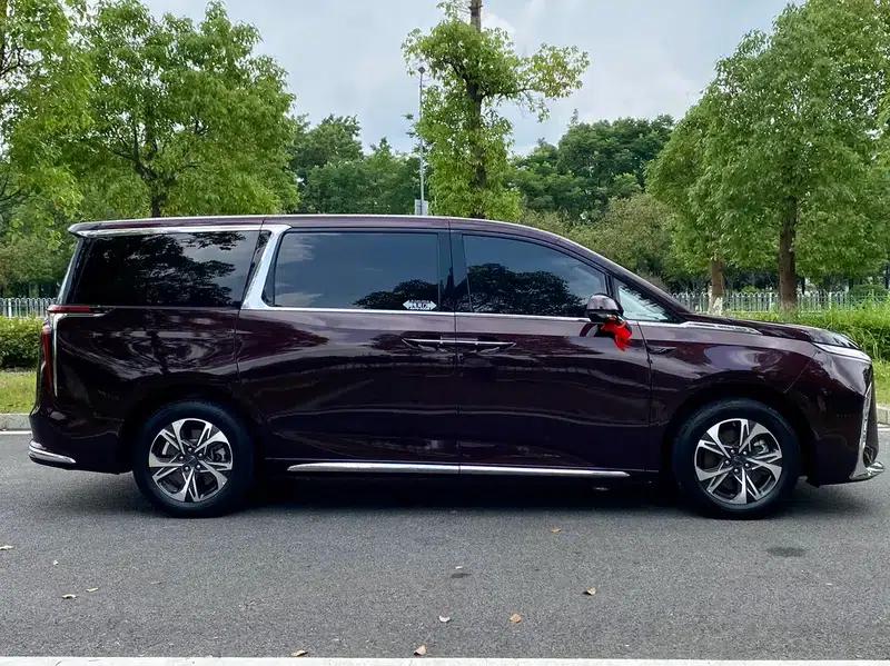 Maxus G90 2023 2.0T Galaxy 7-seater Edition — миниатюра 8