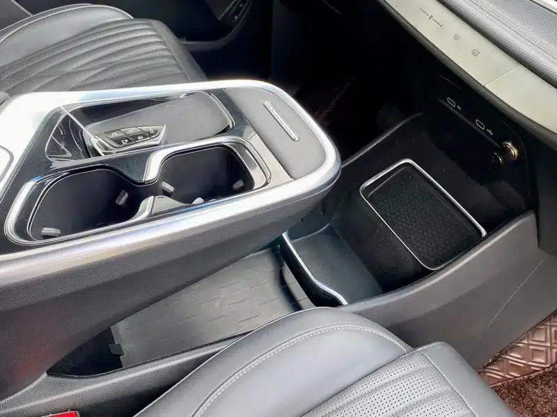 Maxus G90 2023 2.0T Galaxy 7-seater Edition — миниатюра 9