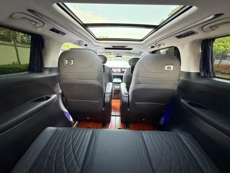 Maxus G90 2022 2.0T Interstellar 7-Seater Edition — миниатюра 8
