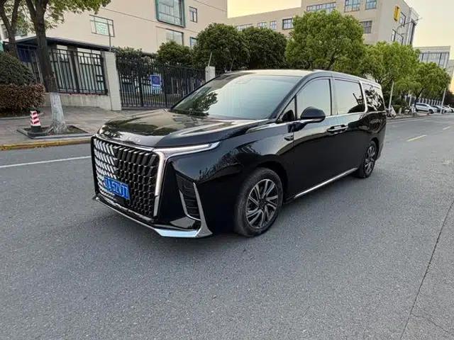 Maxus G90 2022 2.0T Interstellar 7-Seater Edition