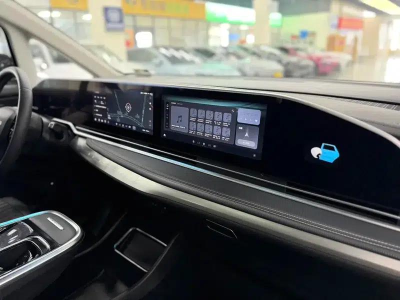 Maxus G90 2022 2.0T Nebula 7-seater Edition — миниатюра 16