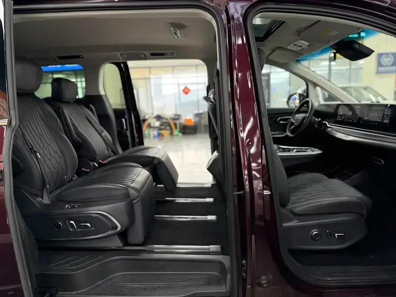 Maxus G90 2022 2.0T Nebula 7-seater Edition — миниатюра 18