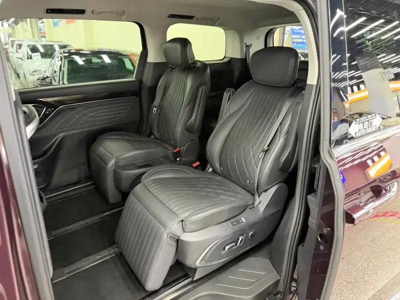 Maxus G90 2022 2.0T Nebula 7-seater Edition — миниатюра 19